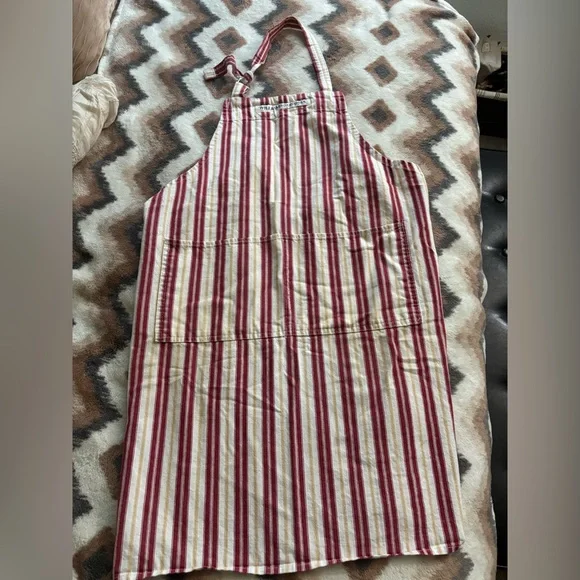 Williams Sonoma Apron - Picture 1 of 6